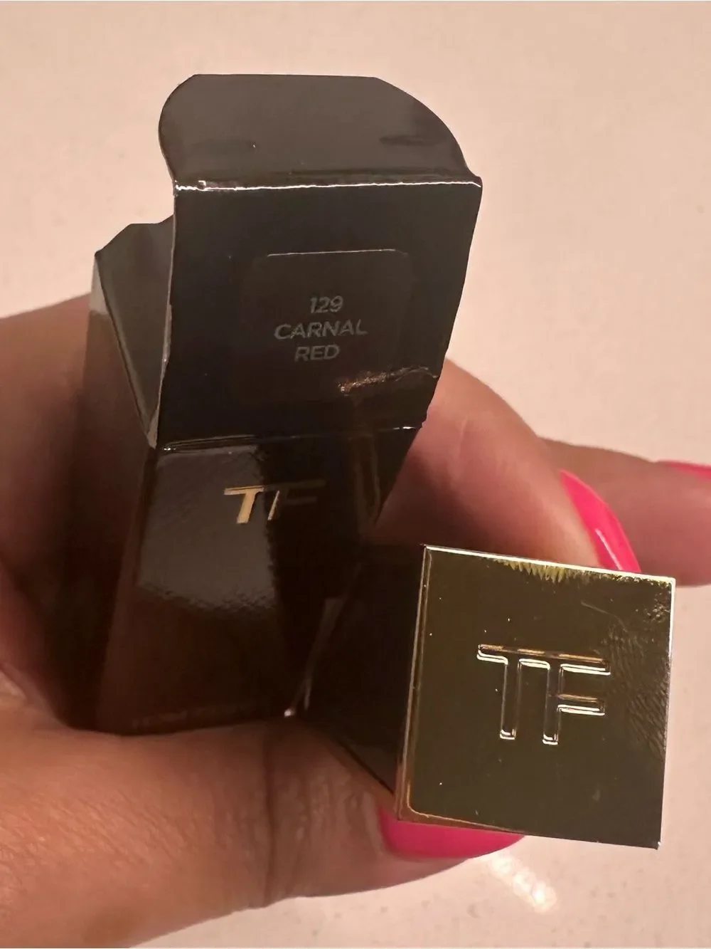 TOM FORD Liquid Lipstick Luxe Matte Color: Carnal Red